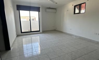 Casa en  RENTA MONTEALBAN