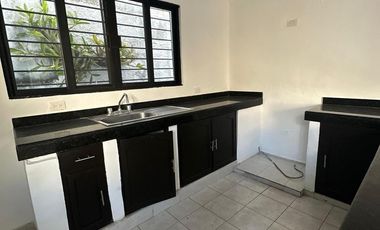 Casa en  RENTA MONTEALBAN