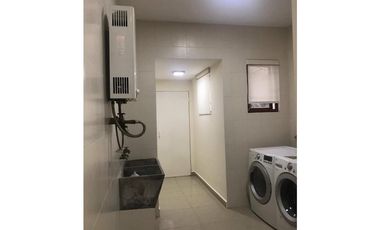 Casa en alquiler en clayton en los senderos de camino de cruces