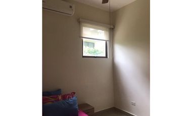 Casa en alquiler en clayton en los senderos de camino de cruces