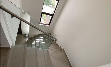 Casa en  Alquiler o Venta  – Brisas del Golf, PH Golf Gardens - LH 