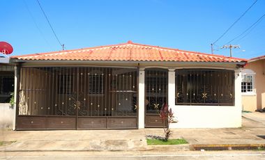 VENTA DE CASA EN PACORA URBANIZACIÓN SANTA SOFA