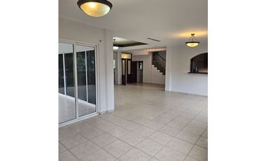 VENTA DUPLEX ALBROOK 594M2 EV