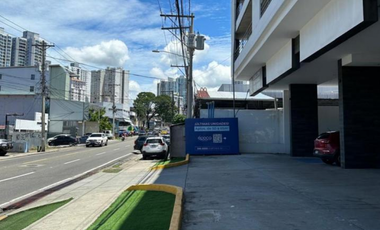 LOCAL COMERCIAL EN PARQUE LEFEVRE A PASOS DE WAIKIKI ESQUINA 137M2