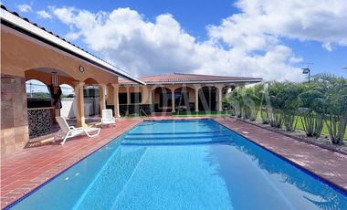 Oportunidad! Se Vende hermosa Casa Campestre en Chame