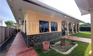 Oportunidad! Se Vende hermosa Casa Campestre en Chame