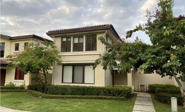 VENDO CASA EN PANAM PACFICO PH RIVER VALLEY NEGOCIABLE