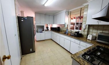 VENDO HERMOSA CASA EN LA ALAMEDA