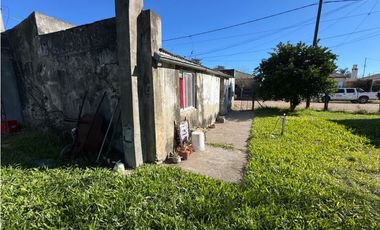 Vendo Casa a reciclar en Caseros, Entre Ríos
