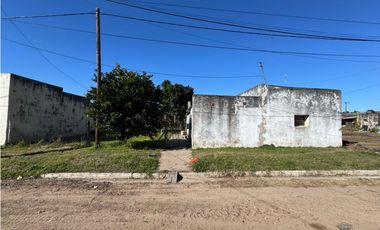 Vendo Casa a reciclar en Caseros, Entre Ríos