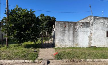 Vendo Casa a reciclar en Caseros, Entre Ríos