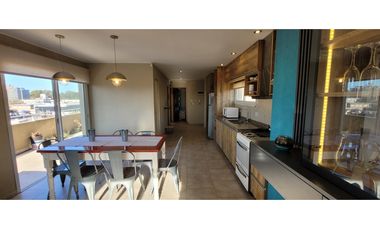 Vendo departamento 3 Amb con Gas Natural, cochera y Balcón