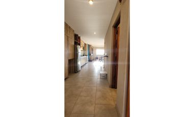 Vendo departamento 3 Amb con Gas Natural, cochera y Balcón