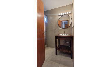 Vendo departamento 3 Amb con Gas Natural, cochera y Balcón