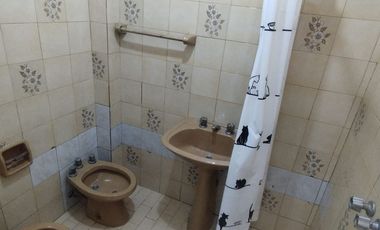 Departamento Tipo Casa en venta en Remedios de Escalada Este