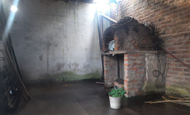 CASA EN VENTA, 4 AMBIENTES , LUIS GUILLON