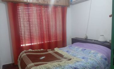 CASA EN VENTA, 4 AMBIENTES , LUIS GUILLON