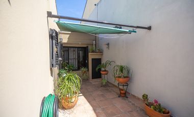 VENTA CASA HAEDO 3 AMB RECICLADA - APTO CREDITO