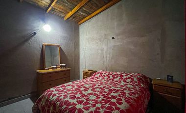 VENTA CASA 3 AMBIENTES CON AMPLIO PARQUE AL FRENTE