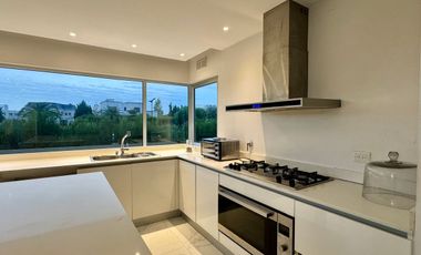 Venta Casa Lote Interno en Nuevo Quilmes
