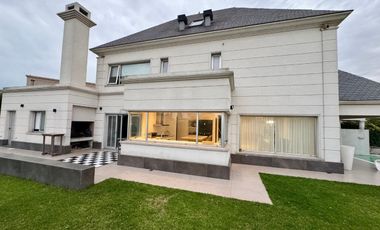 Venta Casa Lote Interno en Nuevo Quilmes