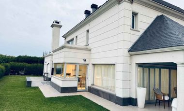 Venta Casa Lote Interno en Nuevo Quilmes