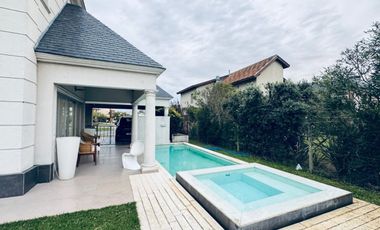 Venta Casa Lote Interno en Nuevo Quilmes