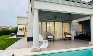 Venta Casa Lote Interno en Nuevo Quilmes