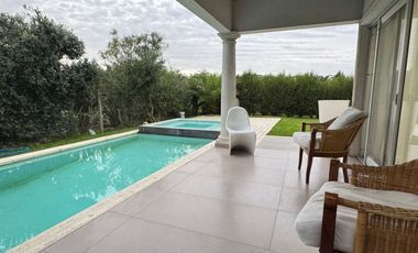 Venta Casa Lote Interno en Nuevo Quilmes