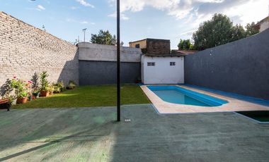 Casa en venta Don Bosco, pileta