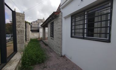 ALQUILER COMERCIAL CASA 4 AMBIENTES EN BOULOGNE