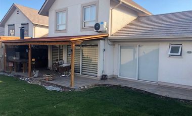 Casa en Venta en Camilo Berrios quintanilla 217