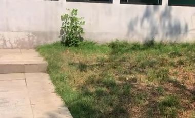 Excelente casa en venta en calle Cda remodelada.