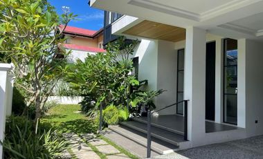 AYALA ALABANG HOUSE FOR SALE