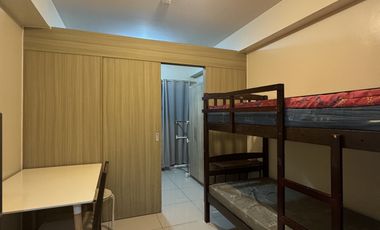 Live Near MOA! 1BR Fully Furnished Unit at Breeze Residences ₱18K/mo (FOR SALE!)