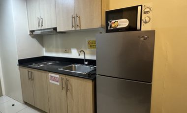 Live Near MOA! 1BR Fully Furnished Unit at Breeze Residences ₱18K/mo (FOR SALE!)