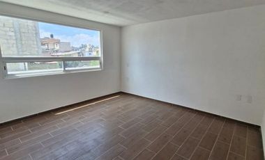 Casa en venta en San Jorge Pueblo Nuevo, atrás de la UVM campus Toluca 5 min de Galerías y Metepec centro, salida rápida  avenida Tecnológico