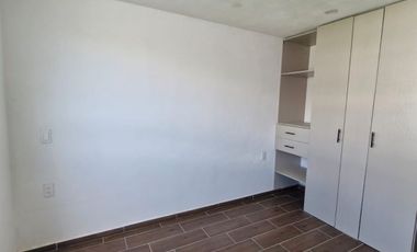Casa en venta en San Jorge Pueblo Nuevo, atrás de la UVM campus Toluca 5 min de Galerías y Metepec centro, salida rápida  avenida Tecnológico
