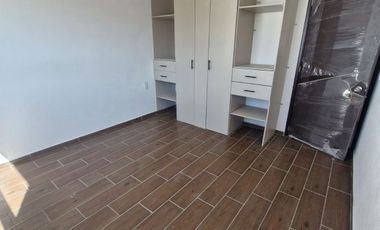 Casa en venta en San Jorge Pueblo Nuevo, atrás de la UVM campus Toluca 5 min de Galerías y Metepec centro, salida rápida  avenida Tecnológico
