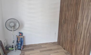 Casa en venta en San Jorge Pueblo Nuevo junto a UVM Toluca  5 min de galerías y centro de Metepec. Condominio de 2 casas.