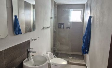 Casa en venta en San Jorge Pueblo Nuevo junto a UVM Toluca  5 min de galerías y centro de Metepec. Condominio de 2 casas.