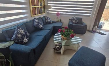 Casa en venta en San Jorge Pueblo Nuevo junto a UVM Toluca  5 min de galerías y centro de Metepec. Condominio de 2 casas.