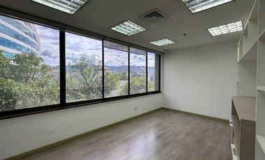 ARRIENDO de OFICINAS en MedellÃ­n