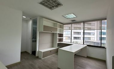 ARRIENDO de OFICINAS en MedellÃ­n