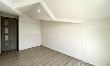 Casa de venta con dorm. en PB en La Salle, - $79.900