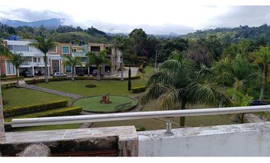 Casa campestre en Conjunto Residencial - Pacho Cundinamarca