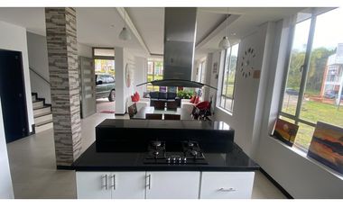 Casa campestre en Conjunto Residencial - Pacho Cundinamarca