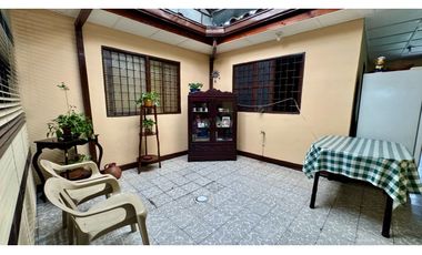 Casa de un piso con apartaestudio en venta Barrio Nuevo Palmira Valle