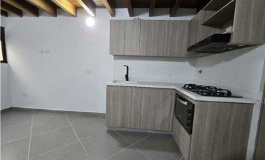 SE VENDE APARTAMENTO EN GUATAPÉ