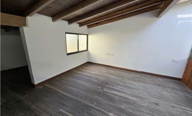 SE VENDE APARTAMENTO EN GUATAPÉ